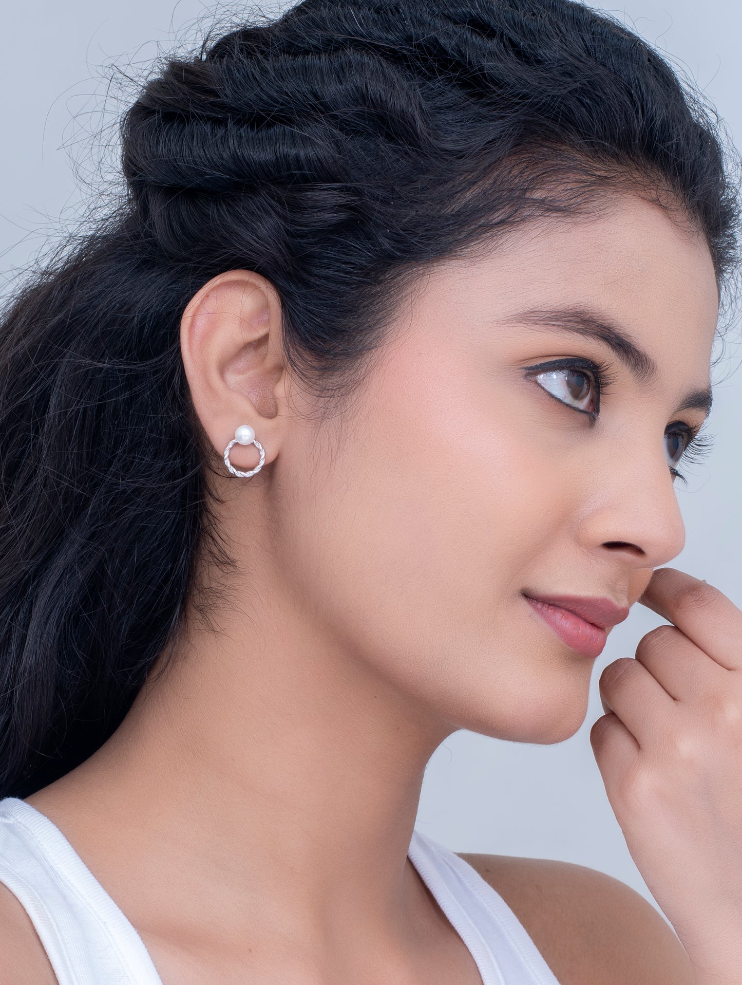 Circular Stud Earrings with Lustrous Pearl