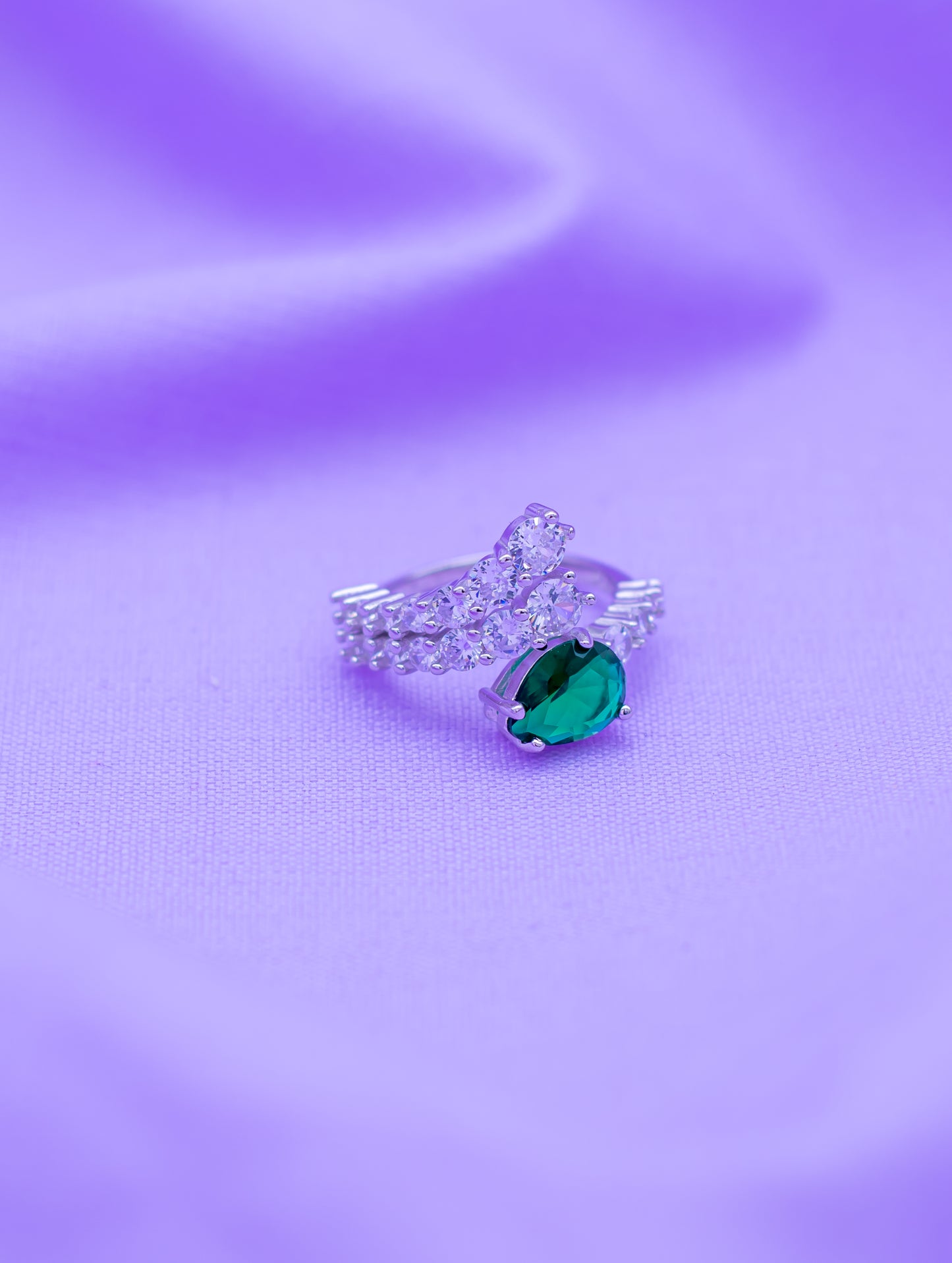 Sterling Silver Ring with Semi-Precious Green Stone