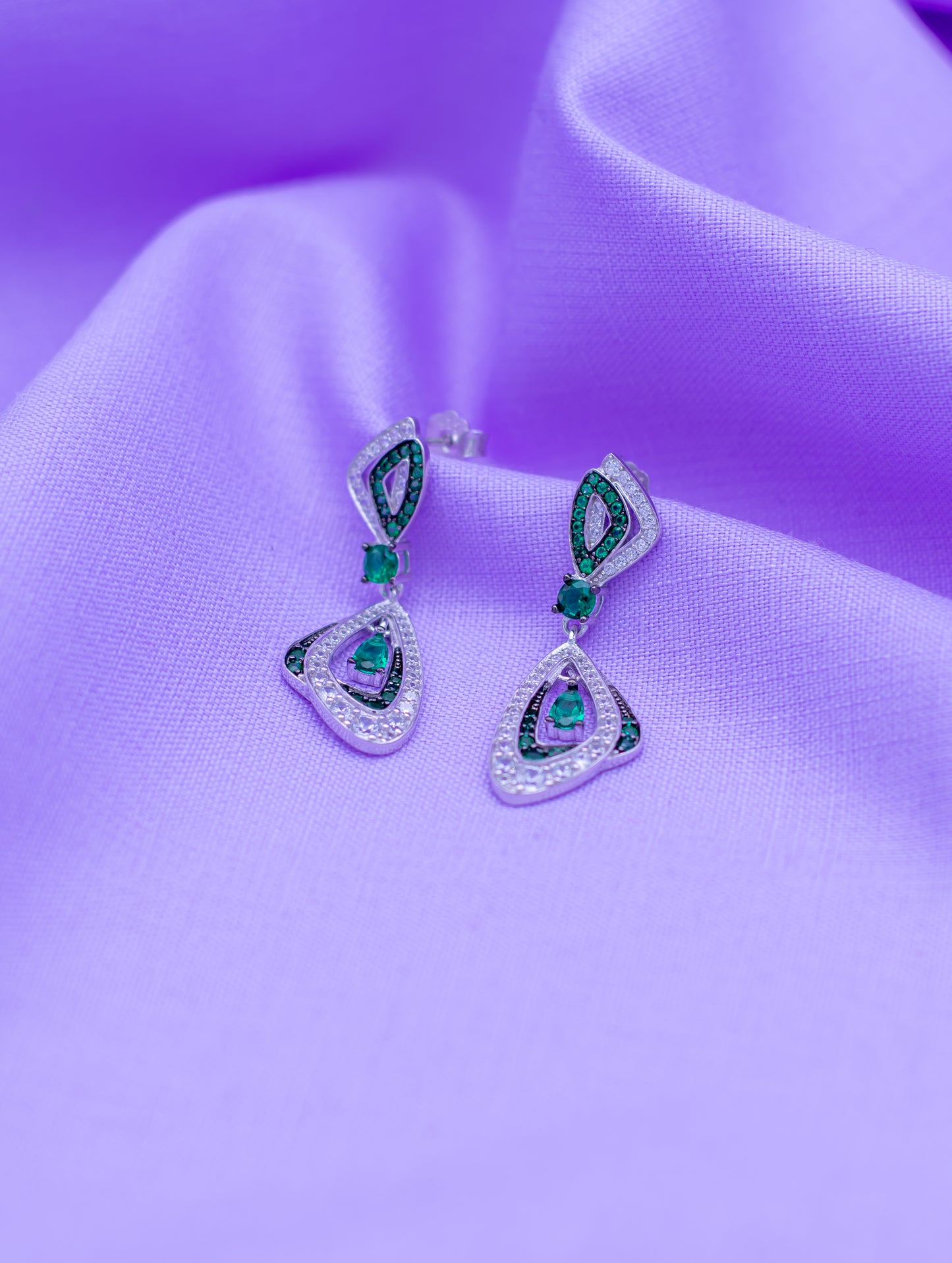 Dangling Earrings with Green Semi-Precious Gemstones