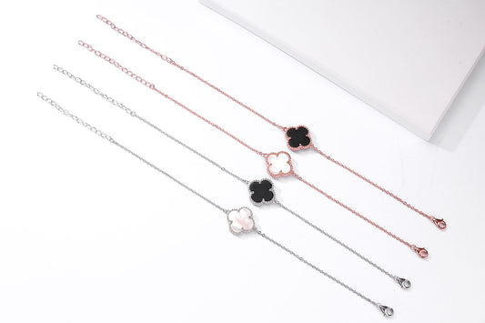Minimalist Clover Charm Bracelet – Rose Gold Vermeil